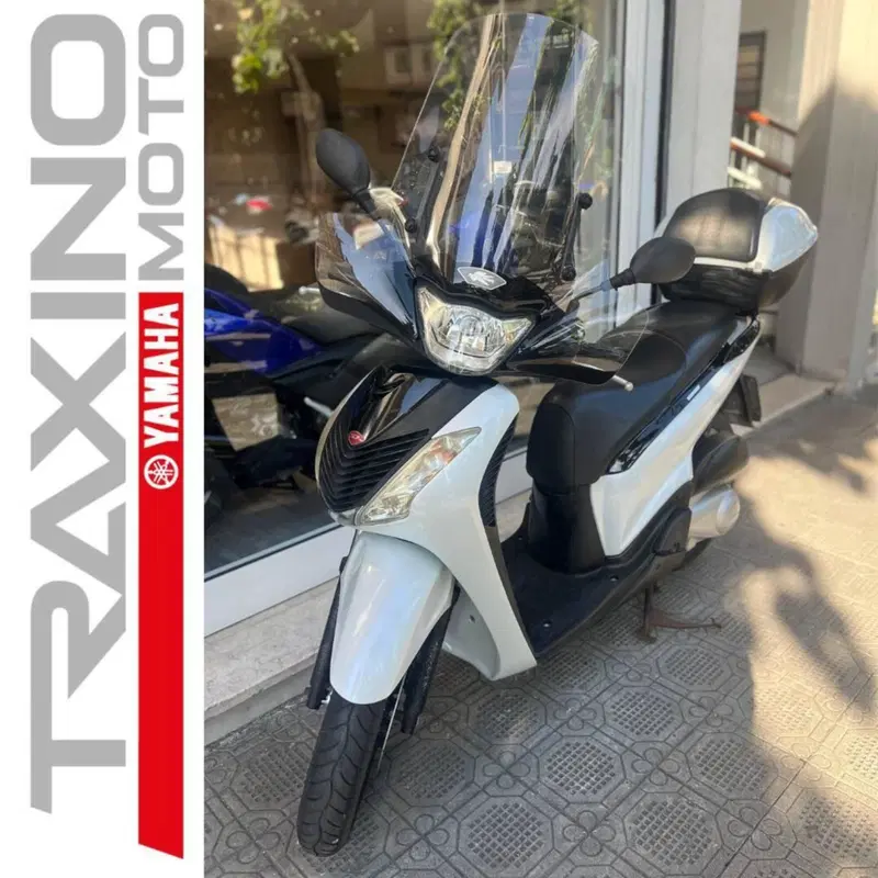 Honda SH 150i (2009 - 12) (2)