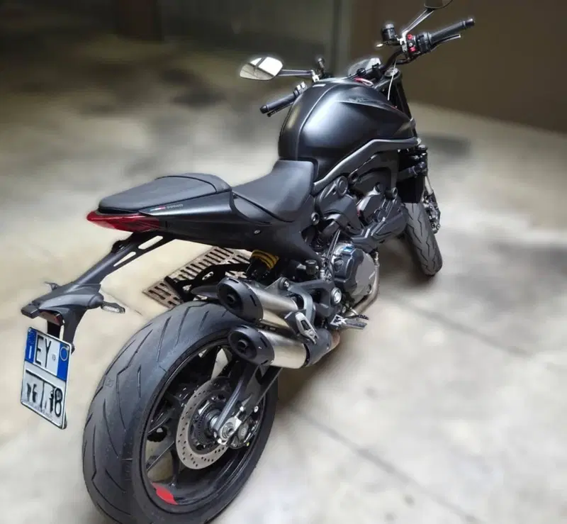 Ducati Monster 937 (2021 - 25) (7)