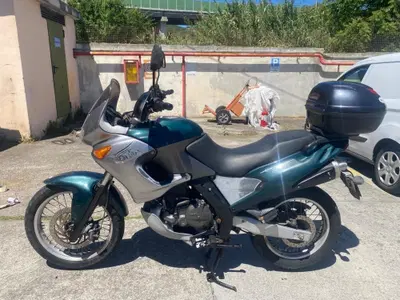 Aprilia Pegaso 650 IE (2001 - 02) usata