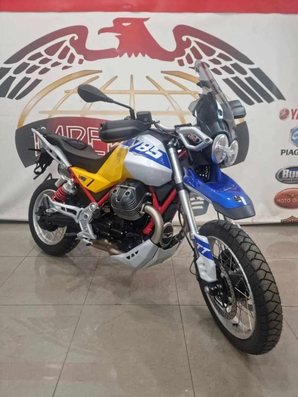 Moto Guzzi V85 TT (2024 - 26) (3)