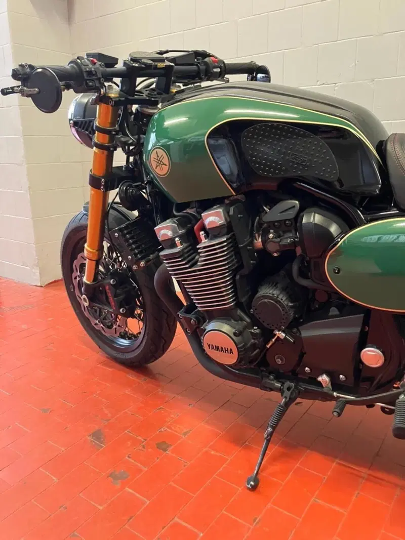 Yamaha XJR 1300 Racer (2015 - 17) (4)
