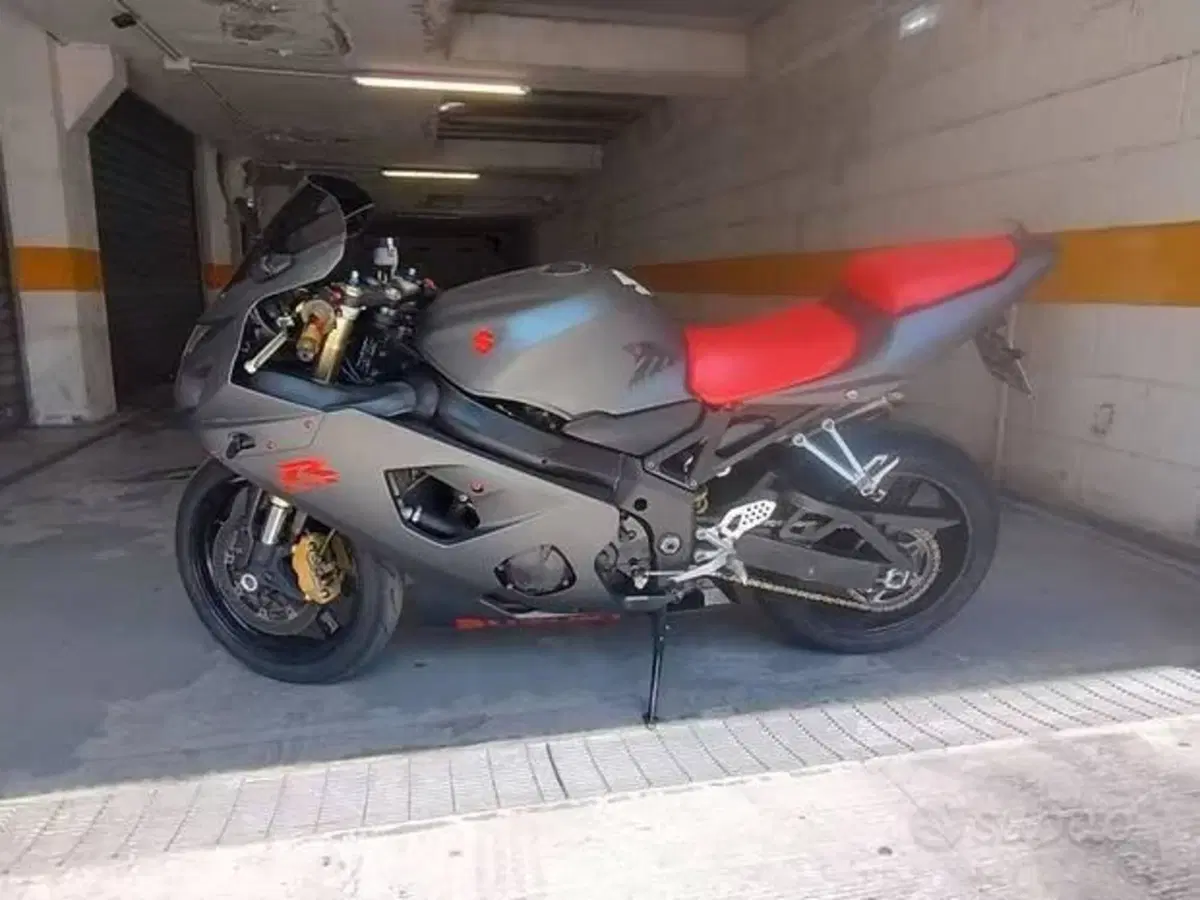 Suzuki GSX R 600 (2004 - 05) (2)
