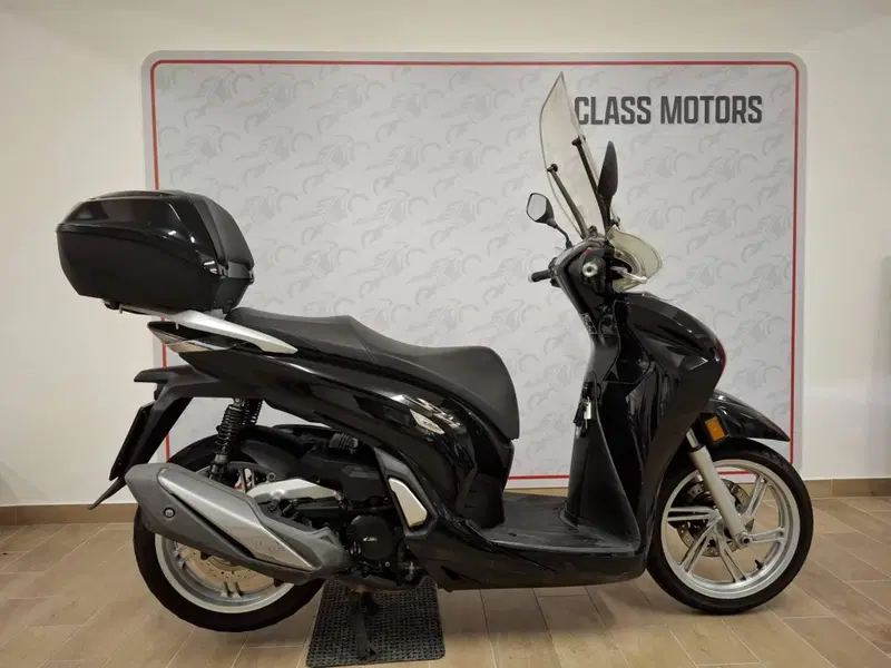 Honda SH 350 (2021 - 24) (2)
