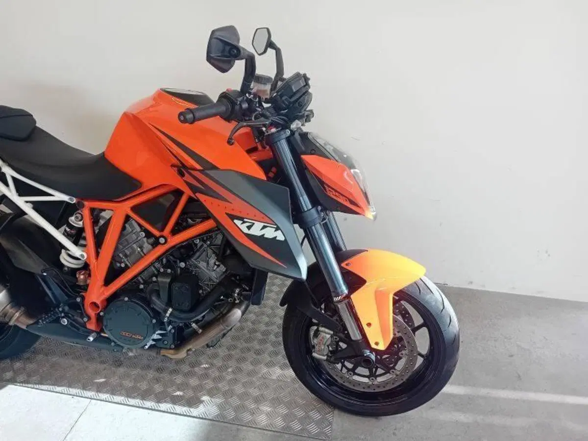 KTM 1290 Super Duke R ABS (2014 - 16) (2)