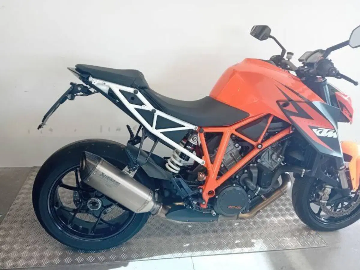 KTM 1290 Super Duke R ABS (2014 - 16) (3)