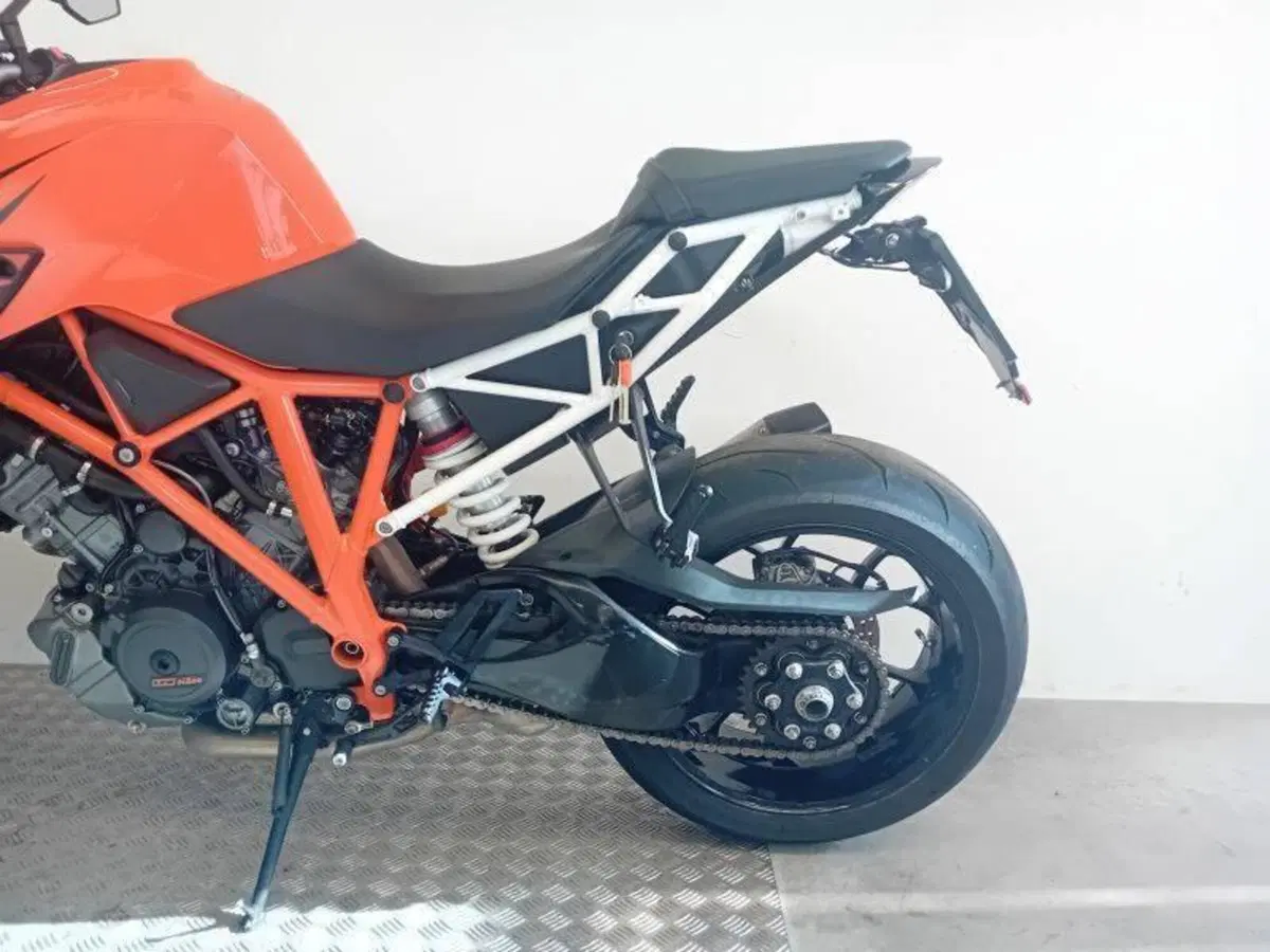 KTM 1290 Super Duke R ABS (2014 - 16) (6)