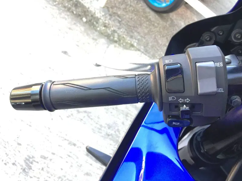 Yamaha YZF R7 (2021 - 25) (12)
