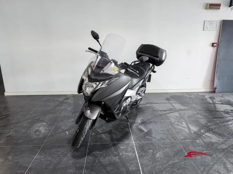 Honda Integra 750 DCT (2016 - 17) (2)