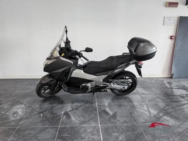 Honda Integra 750 DCT (2016 - 17) (4)