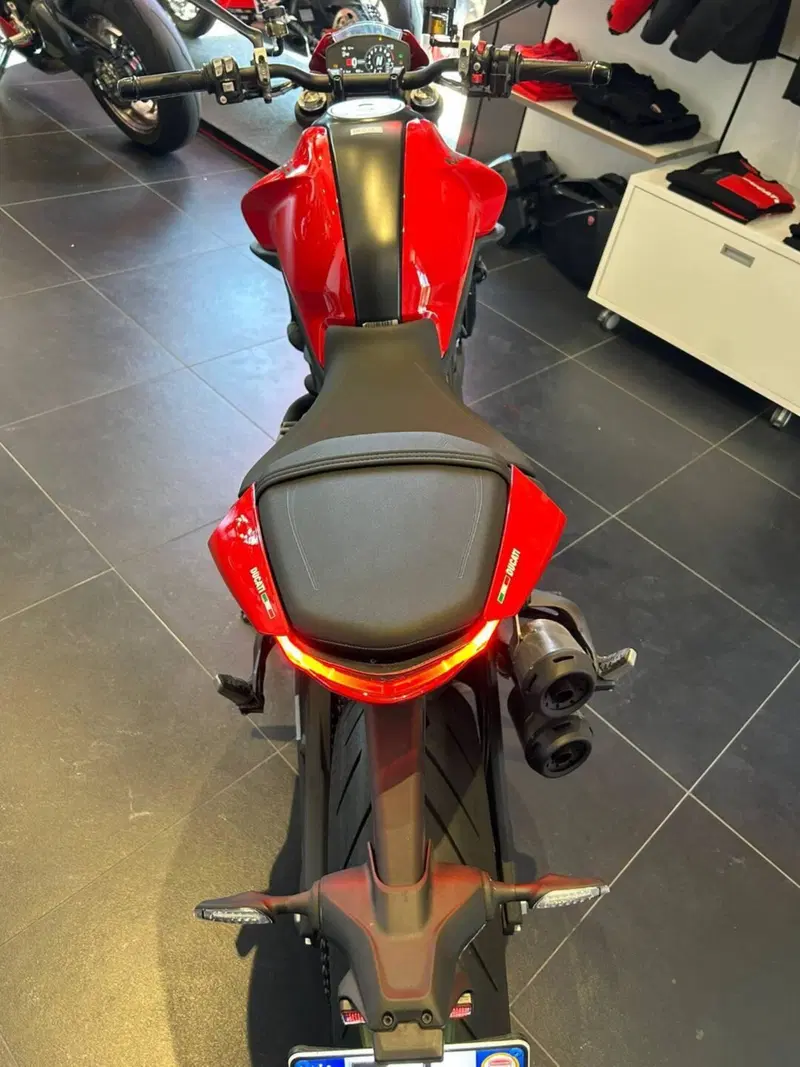 Ducati Monster 937 + (2021 - 25) (10)