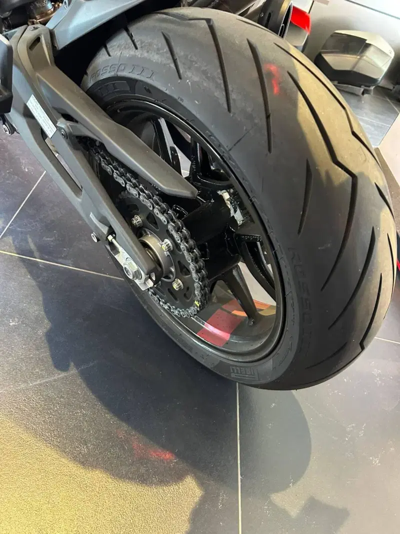 Ducati Monster 937 + (2021 - 25) (12)