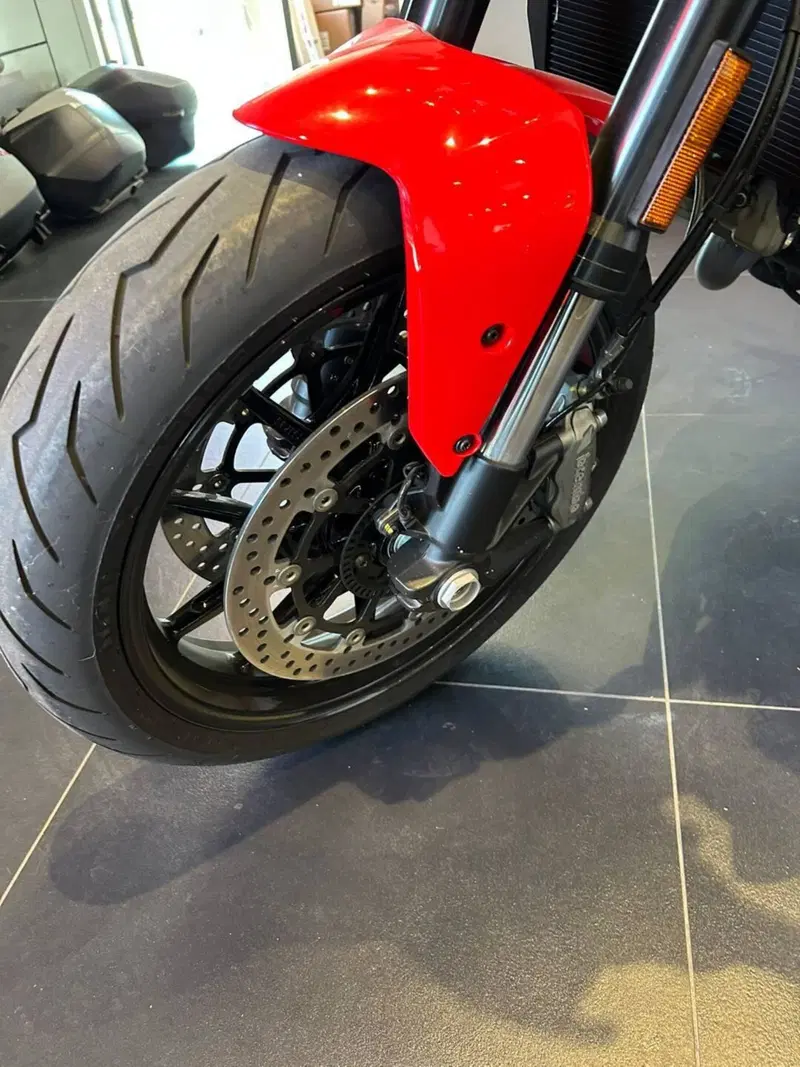 Ducati Monster 937 + (2021 - 25) (13)