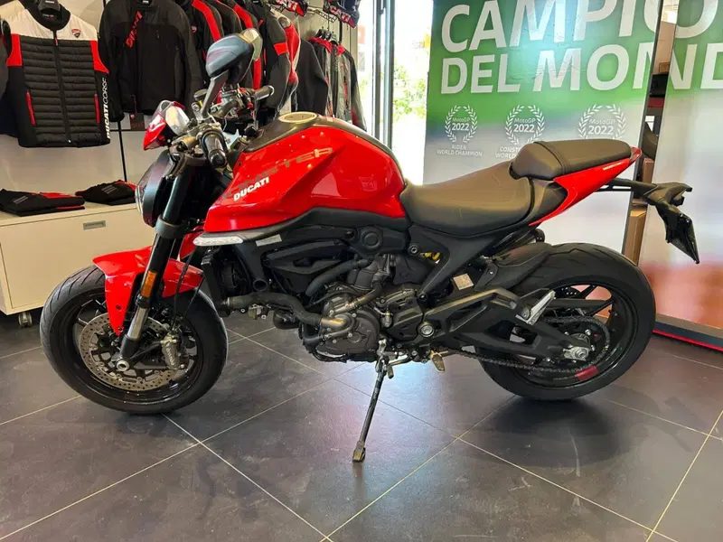 Ducati Monster 937 + (2021 - 25) (3)