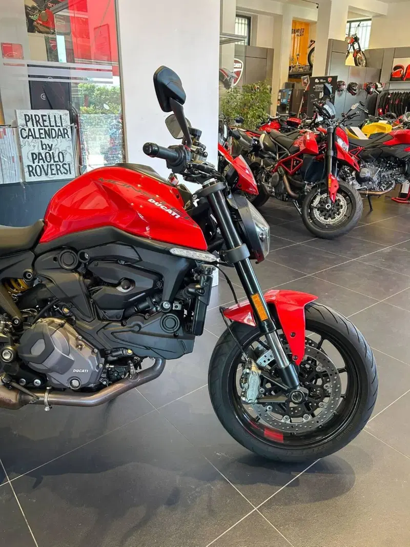Ducati Monster 937 + (2021 - 25) (4)