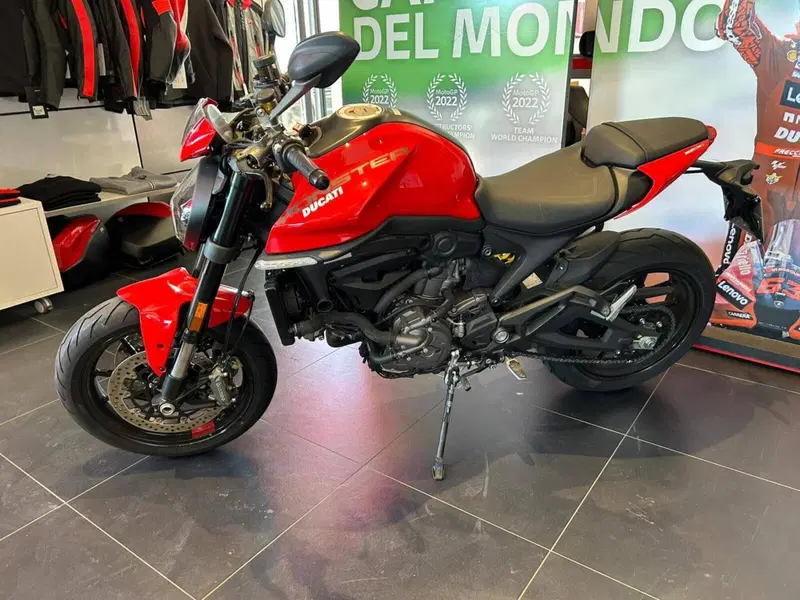 Ducati Monster 937 + (2021 - 25) (5)