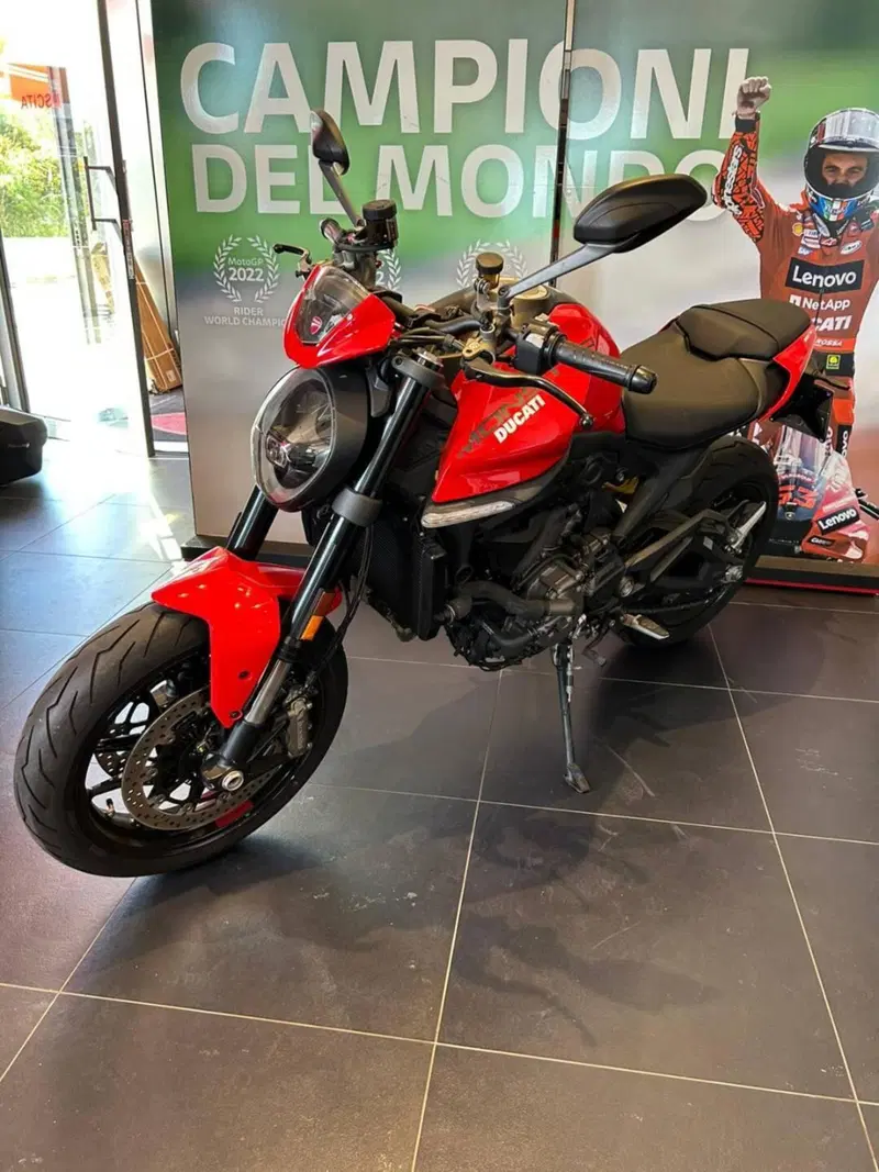 Ducati Monster 937 + (2021 - 25) (7)