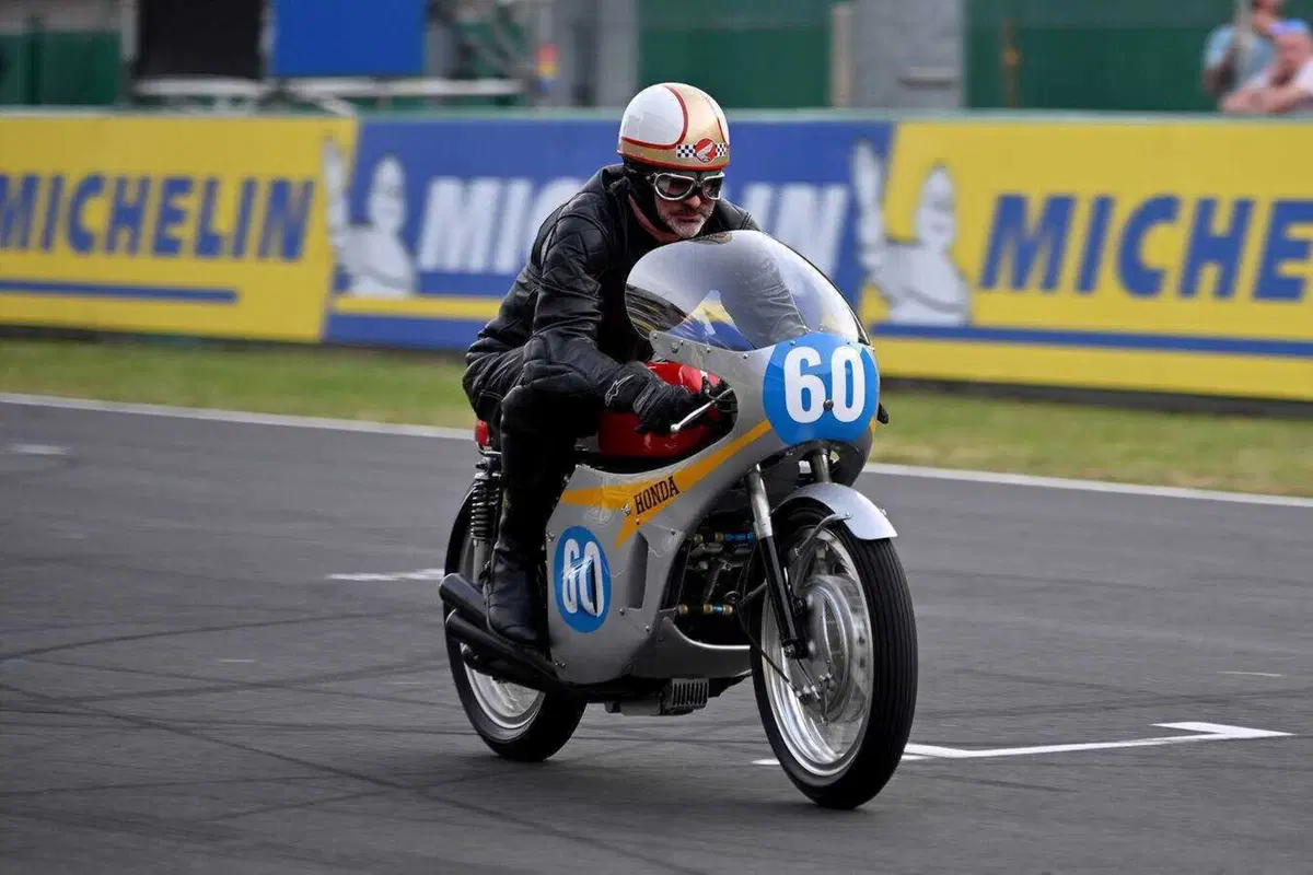Tra Le Mans e Paul Ricard, Honda celebra la sua storia e svela la nuova CB1000F (3)