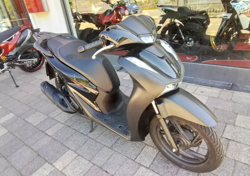 Honda SH 125i Sport (2024 - 25) (3)