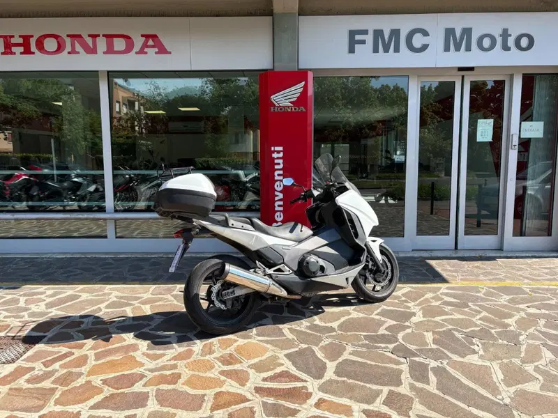 Honda Integra 750 DCT ABS (2014 - 15) (6)