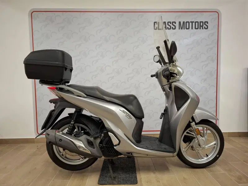 Honda SH 150i (2017 - 19) (2)