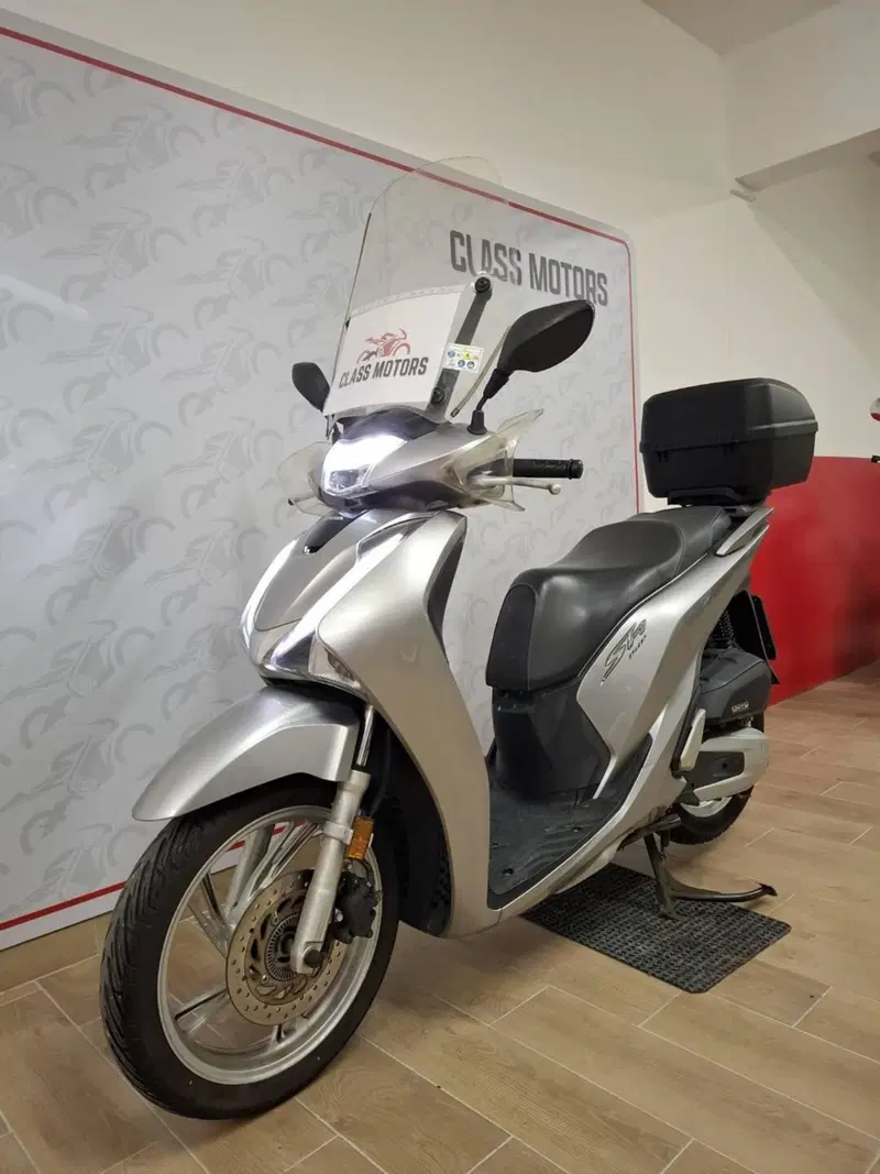 Honda SH 150i (2017 - 19) (4)