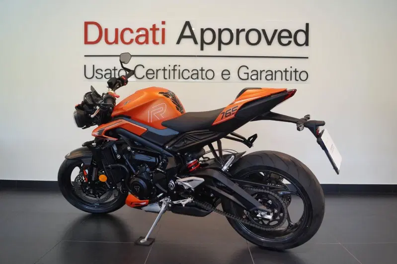 Triumph Street Triple 765 R (2023 - 26) (3)
