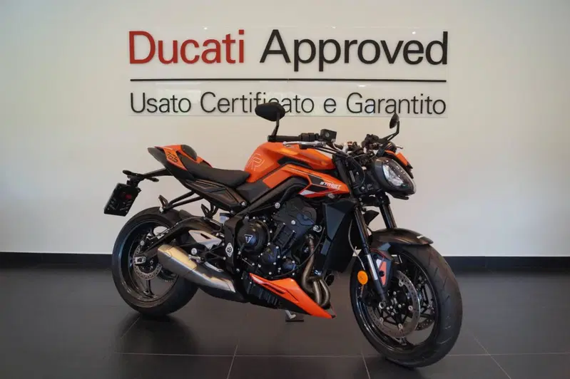Triumph Street Triple 765 R (2023 - 26)