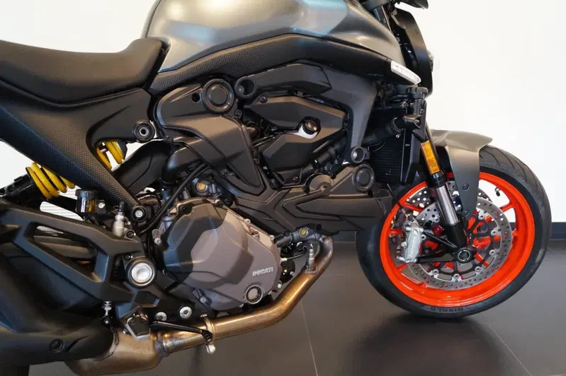 Ducati Monster 937 + (2021 - 25) (7)