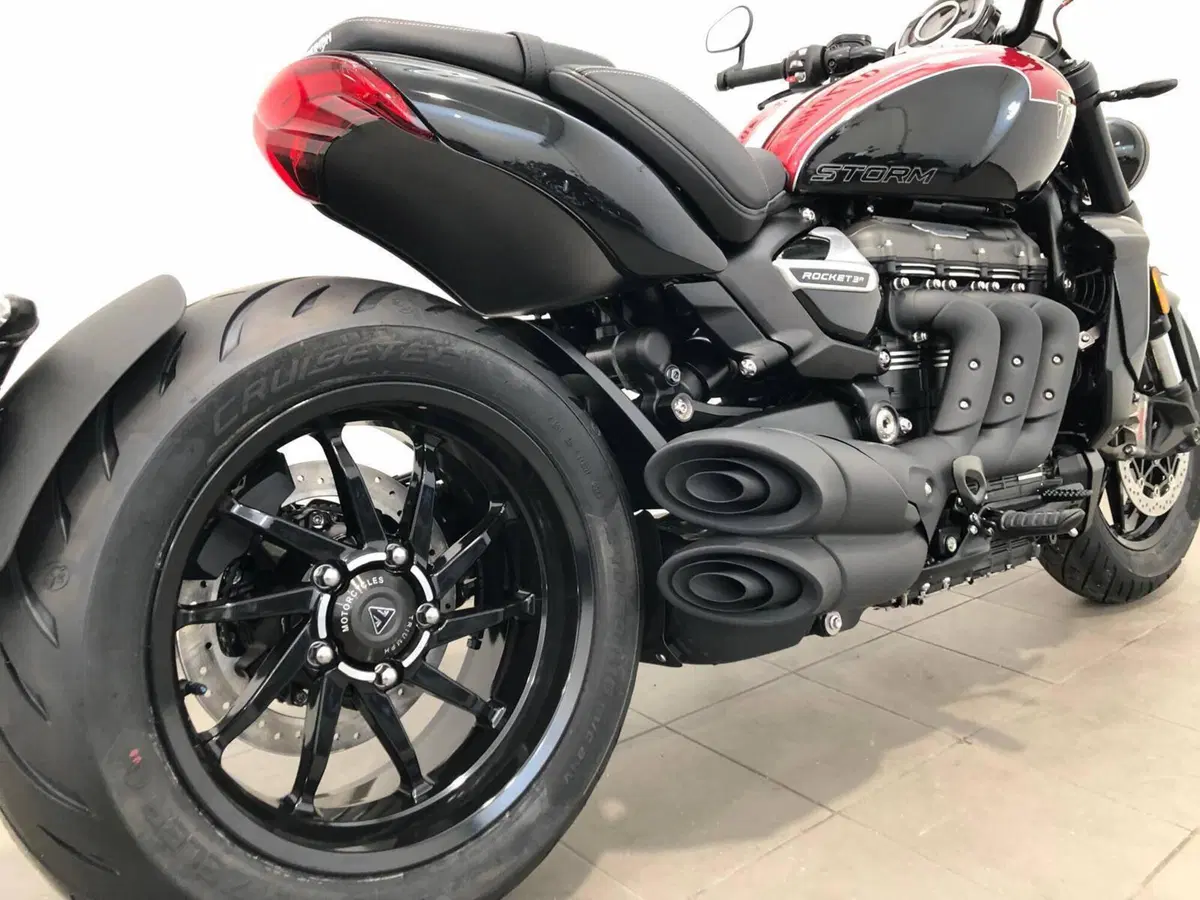 Triumph Rocket 3 Storm R (2024 - 26) (13)