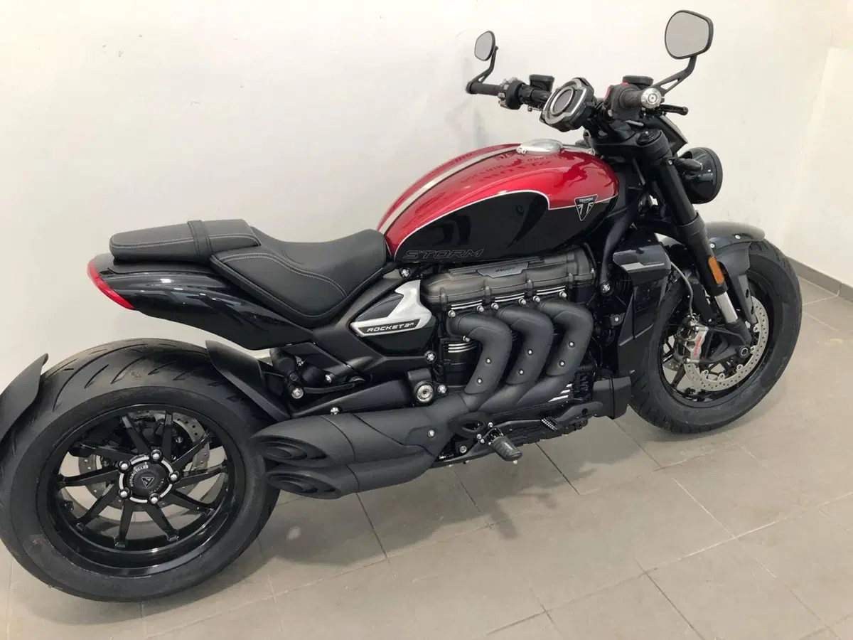 Triumph Rocket 3 Storm R (2024 - 26) (15)