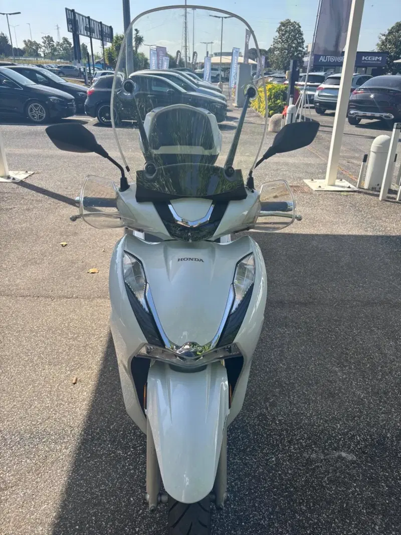 Honda SH 350 (2021 - 24) (3)