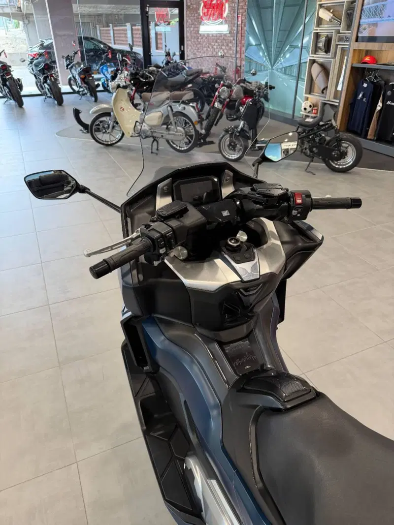 Honda Forza 750 DCT (2021 - 24) (9)