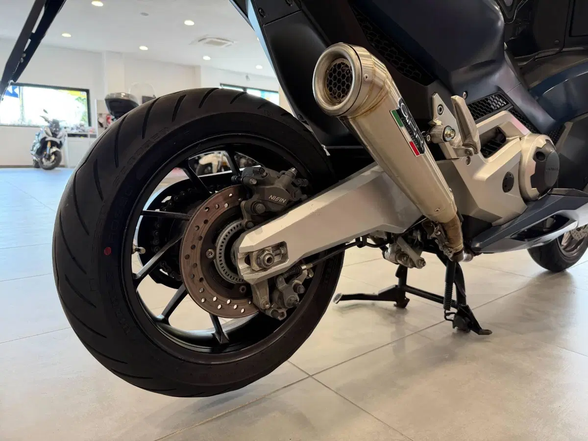 Honda Forza 750 DCT (2021 - 24) (16)