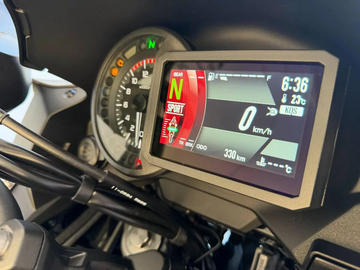 Kawasaki Versys 1100 S (2025 - 26) (2)