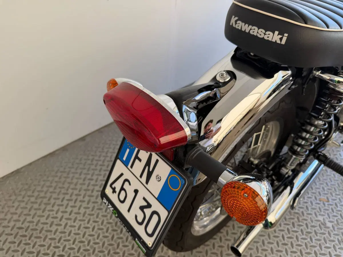 Kawasaki W 800 (2021 - 26) (7)