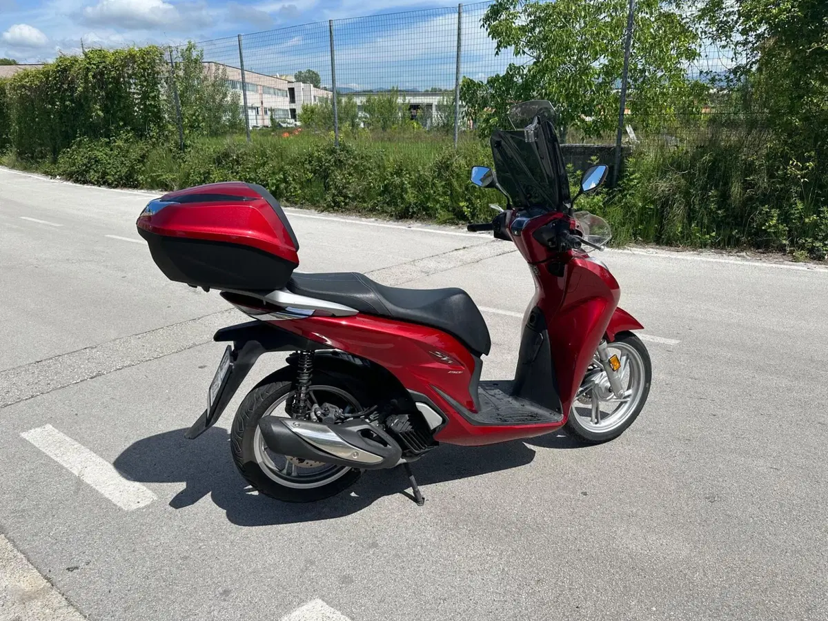 Honda SH 150i (2020 - 23) (3)