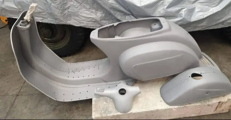 Vespa 50 3 marce faro tondo  (2)