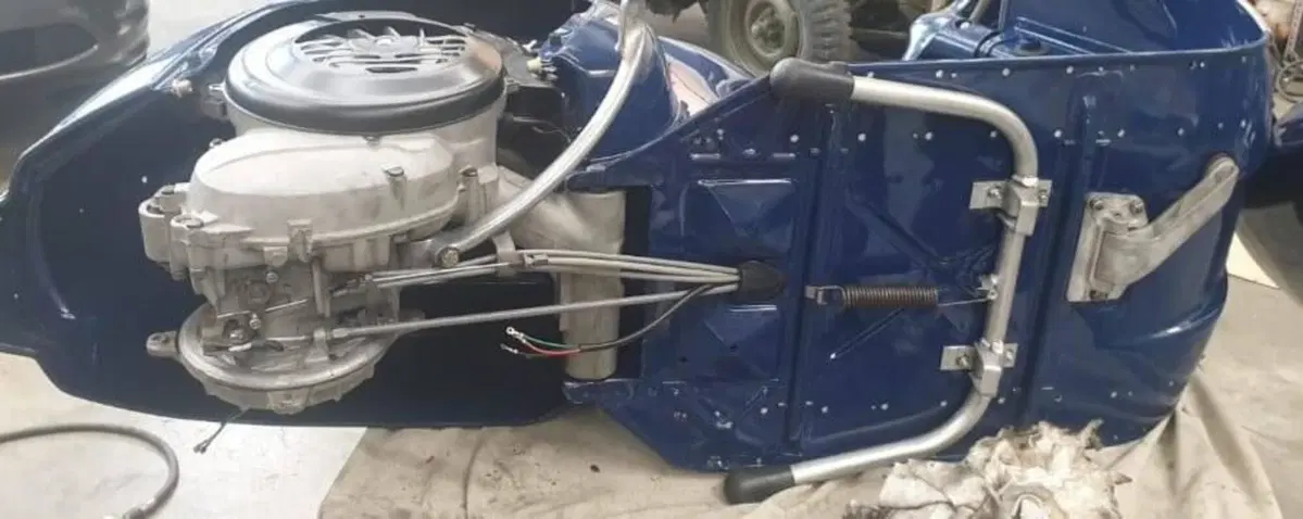 Vespa 50 3 marce faro tondo  (5)
