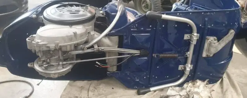 Vespa 50 3 marce faro tondo  (5)