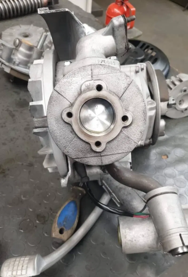 Vespa 50 3 marce faro tondo  (7)