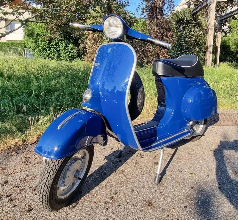 Vespa 50 3 marce faro tondo  (11)