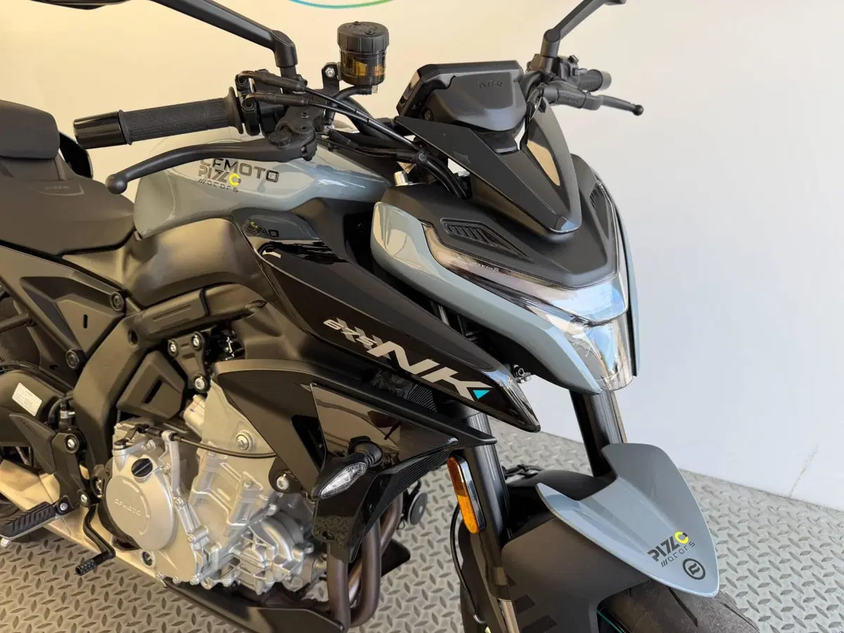 CFMOTO 675NK (2025 - 26) (2)