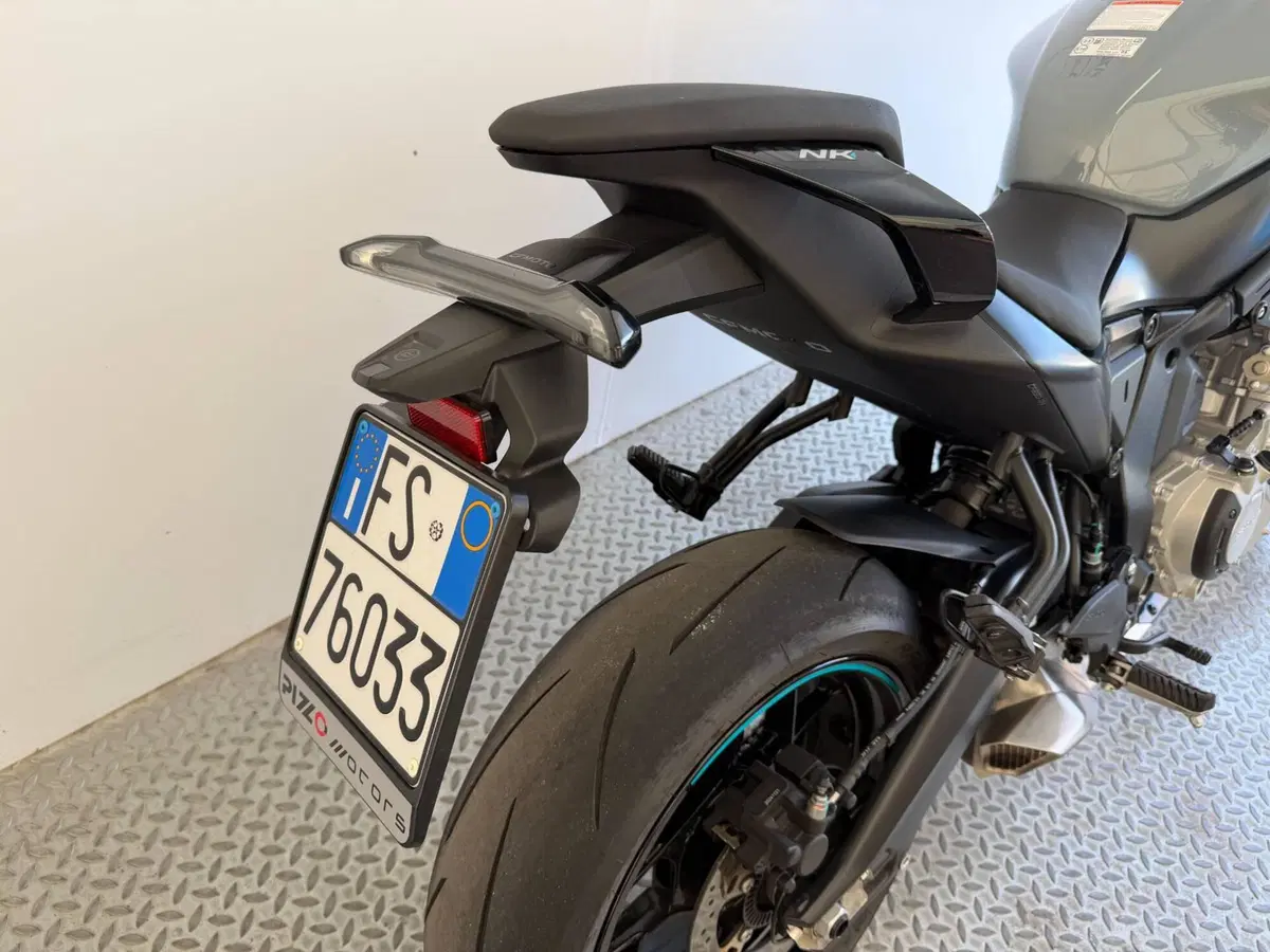 CFMOTO 675NK (2025 - 26) (5)