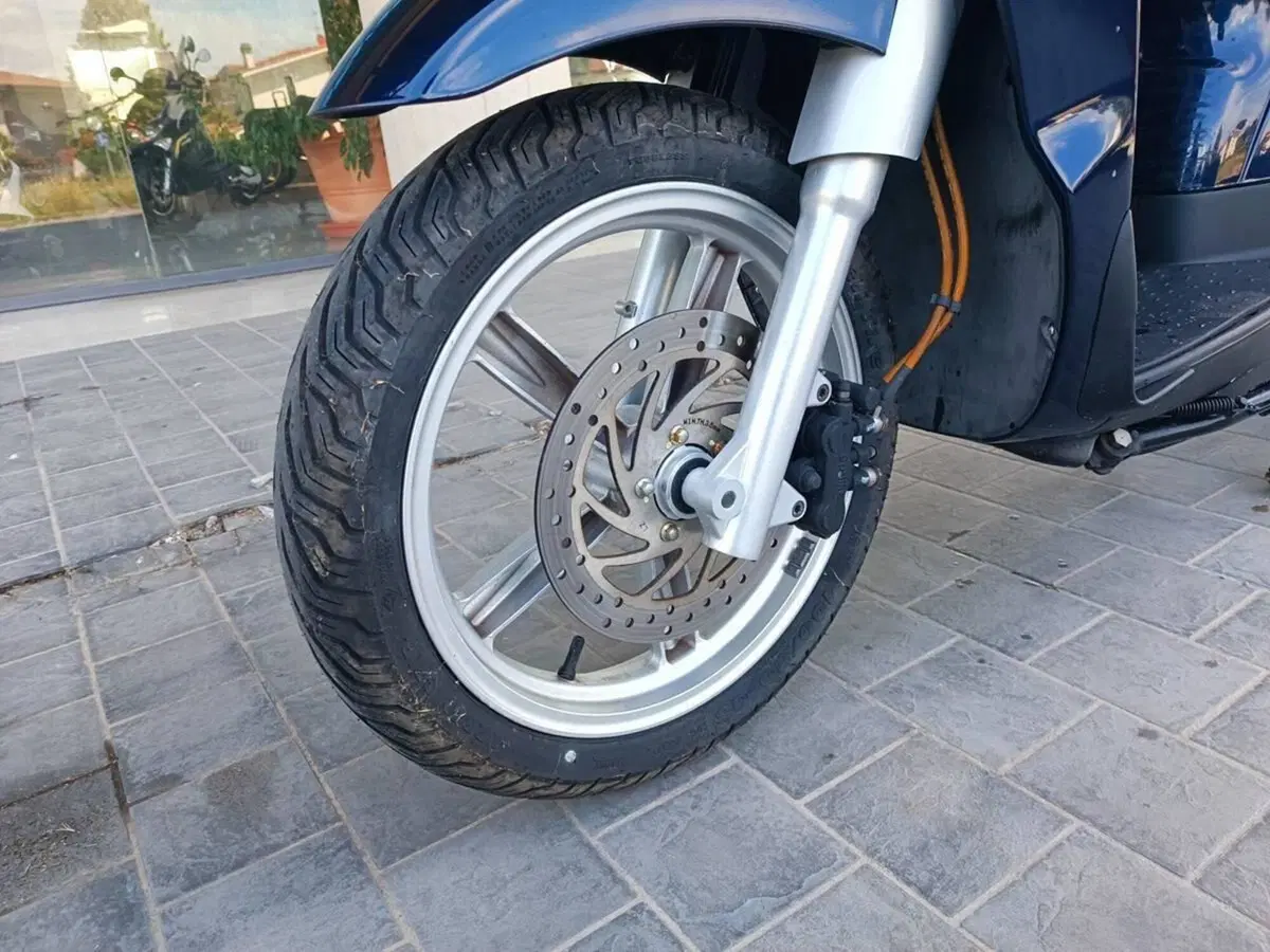 Aprilia Scarabeo 200 i.e. (2011 - 16) (2)