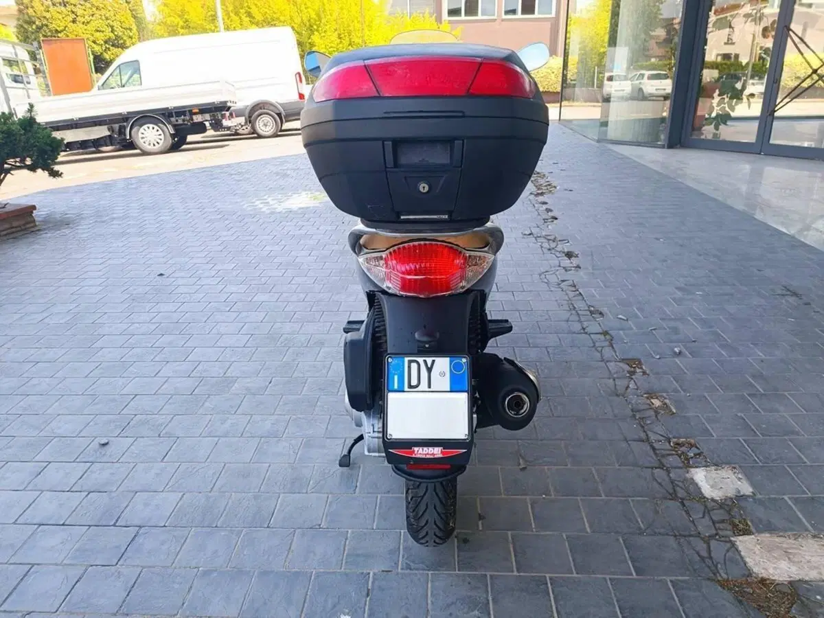 Aprilia Scarabeo 200 i.e. (2011 - 16) (8)