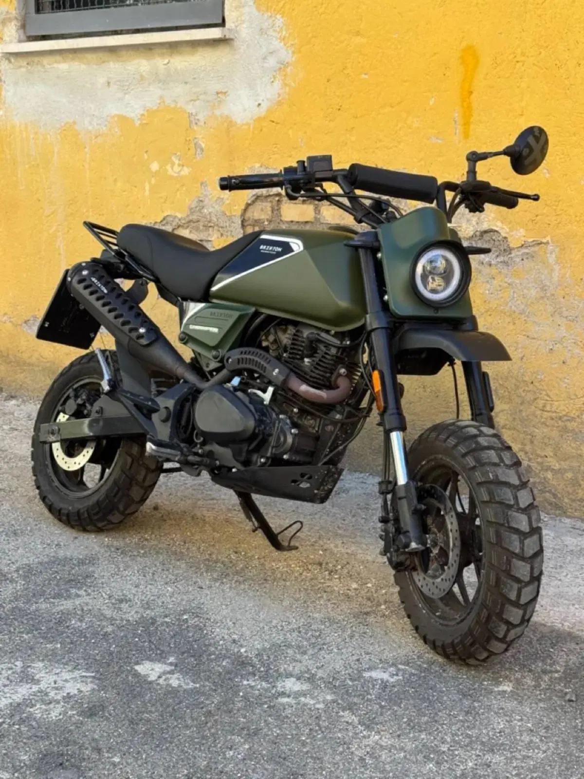 Brixton Motorcycles Crossfire 125 XS (2021 - 26) (3)