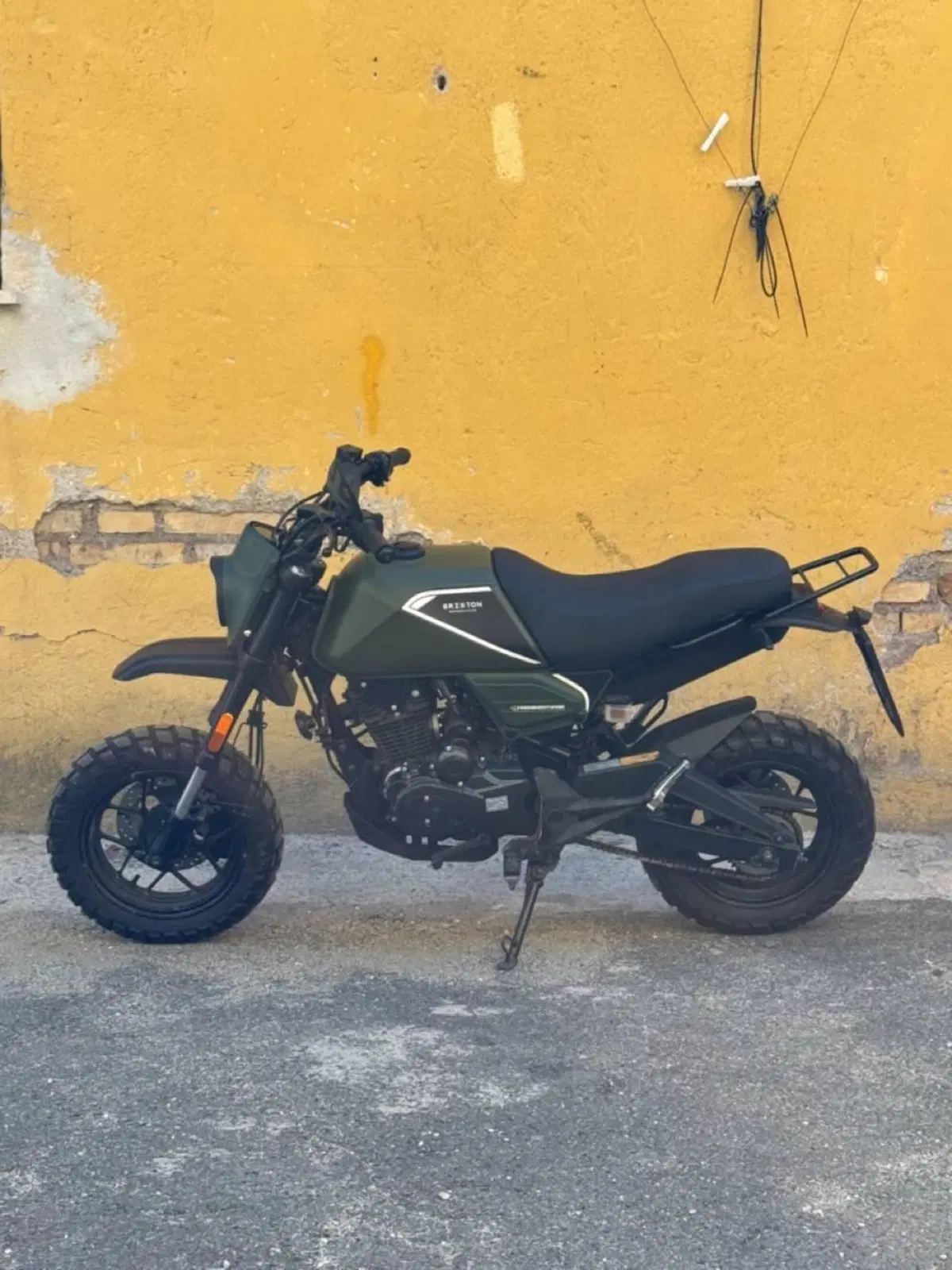 Brixton Motorcycles Crossfire 125 XS (2021 - 26) (2)