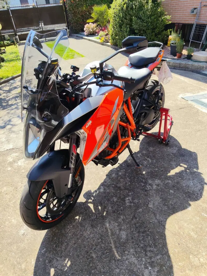 KTM 1290 Super Duke GT ABS (2016 - 18) (2)