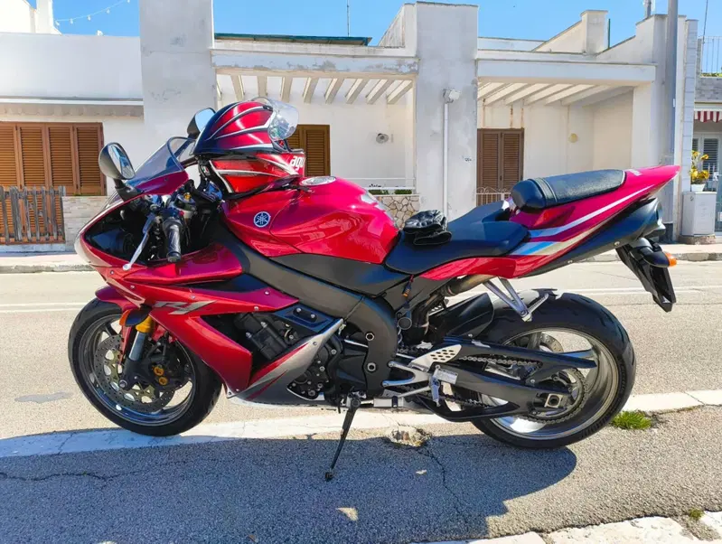 Yamaha YZF R1 (2006 - 07)