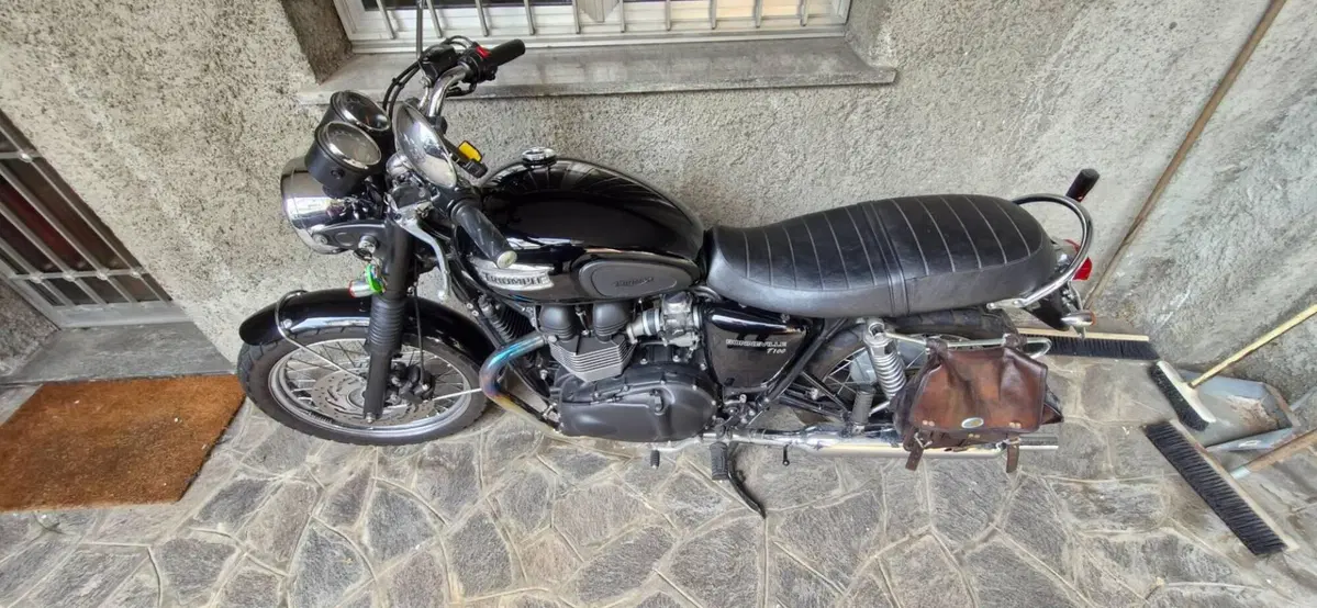 Triumph Bonneville T100 (2008 - 16) (5)